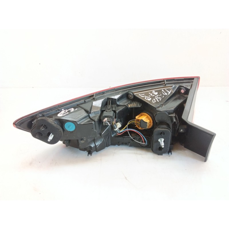 Recambio de piloto trasero derecho para renault megane iv grandtour limited referencia OEM IAM 2670 - Blanco 3