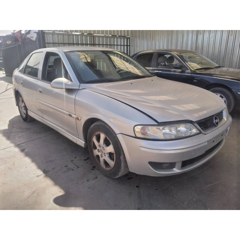 opel vectra b berlina del año 2001