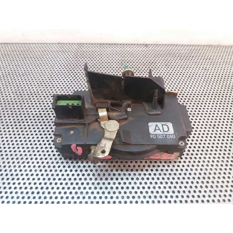 Recambio de cerradura puerta delantera derecha para opel vectra b berlina comfort referencia OEM IAM 90507060  