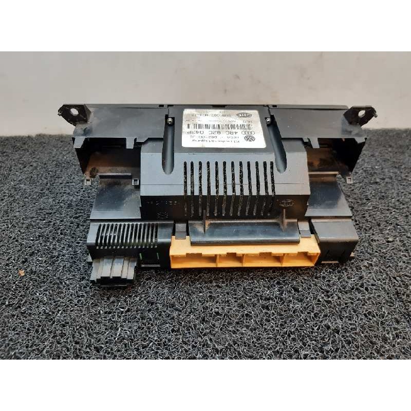 Recambio de mando climatizador para audi a6 berlina (4b2) 2.5 tdi referencia OEM IAM 4B0820043P 5HB00760412 HELLA 3