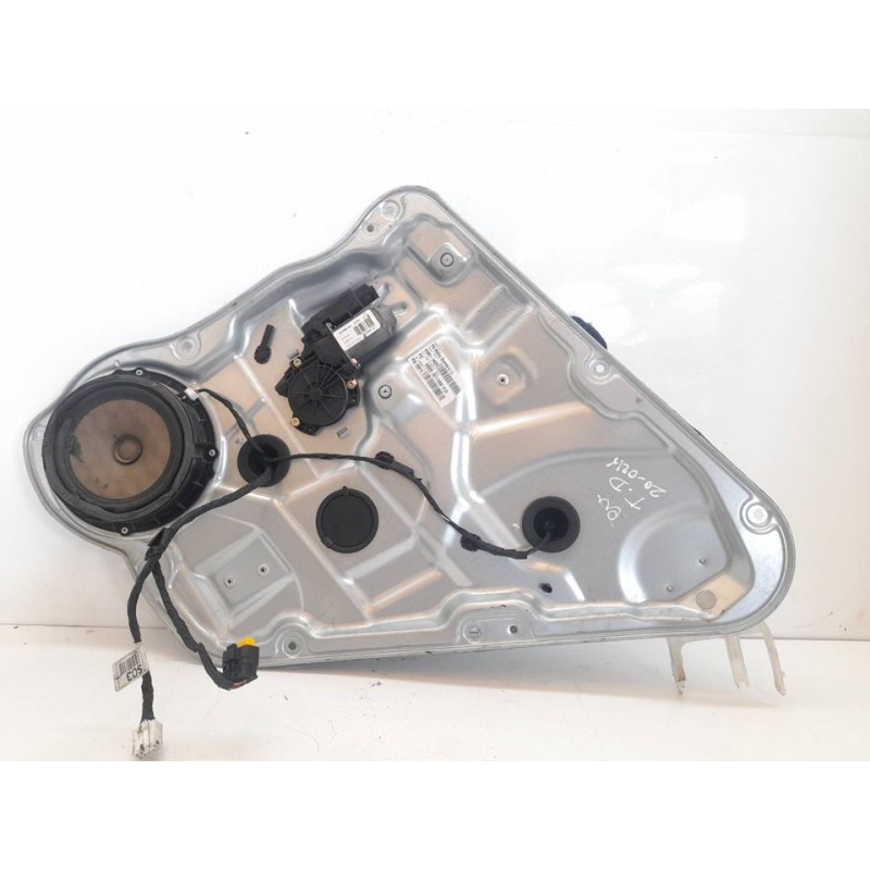 Recambio de elevalunas trasero derecho para kia cee´d drive referencia OEM IAM 402058  ARVINMERITOR