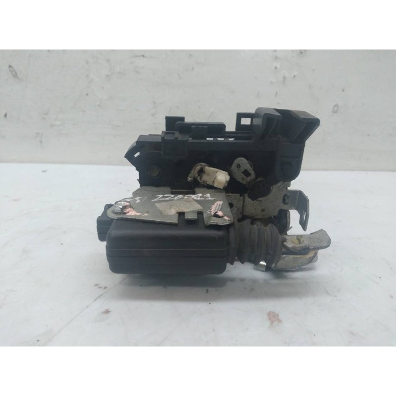 Recambio de cerradura puerta delantera derecha para dacia duster ambiance 4x2 referencia OEM IAM   