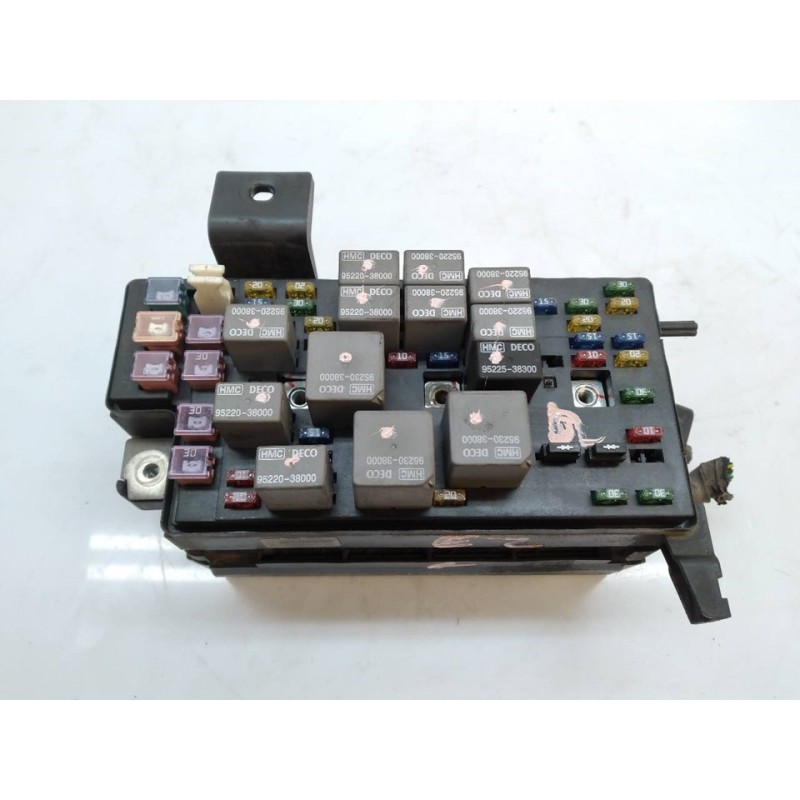 Recambio de caja reles / fusibles para hyundai xg 3.0 v6 gls referencia OEM IAM 9122038000  