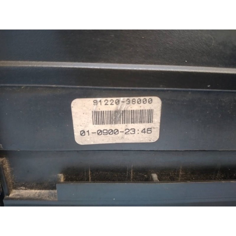 Recambio de caja reles / fusibles para hyundai xg 3.0 v6 gls referencia OEM IAM 9122038000 - Gris 4