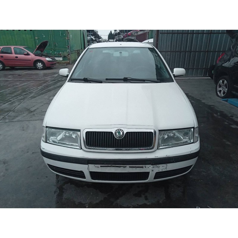 skoda octavia berlina (1u2) del año 2005