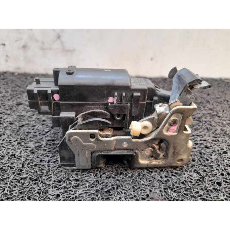 Recambio de cerradura puerta delantera derecha para dacia lodgy ambiance referencia OEM IAM   