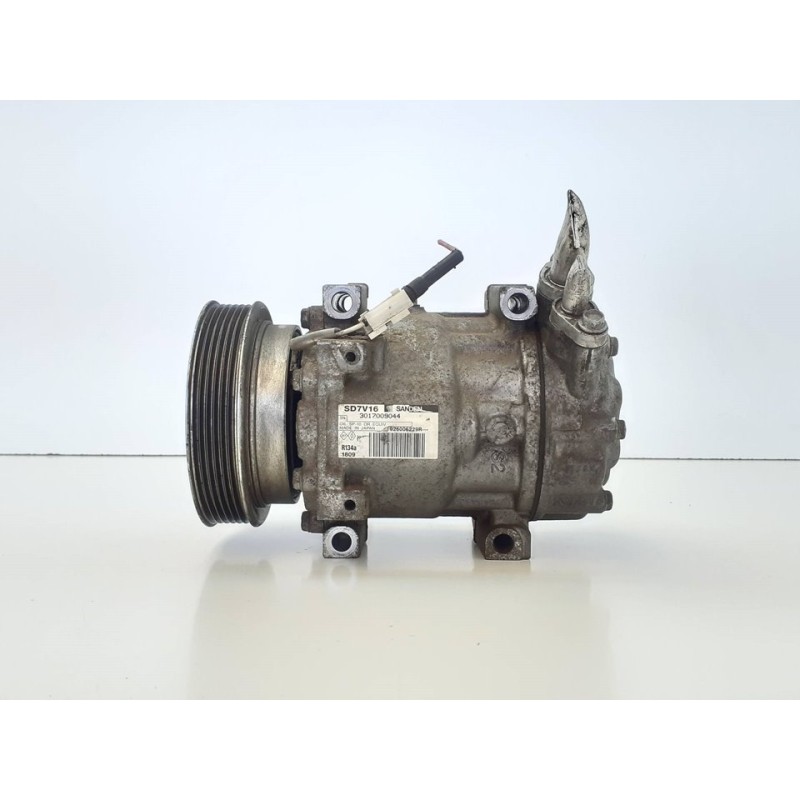 Recambio de compresor aire acondicionado para dacia duster ambiance 4x2 referencia OEM IAM 926006229R 3017009044 SANDEN