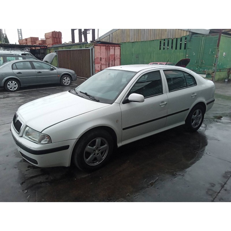 skoda octavia berlina (1u2) del año 2005