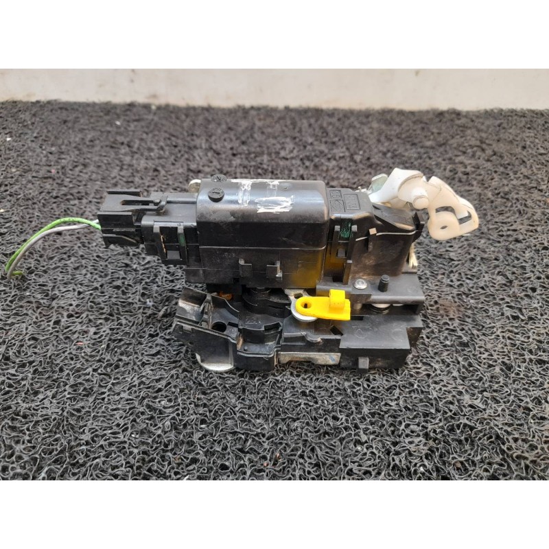 Recambio de cerradura puerta trasera izquierda para dacia lodgy ambiance referencia OEM IAM - Negro 2