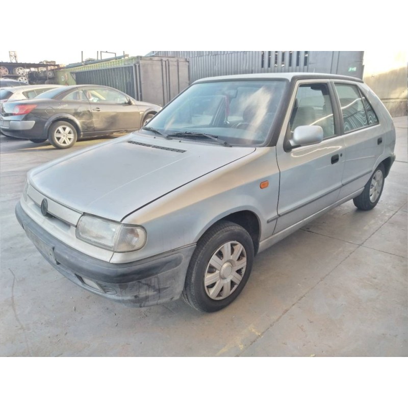 skoda felicia berlina ( 791) del año 1998