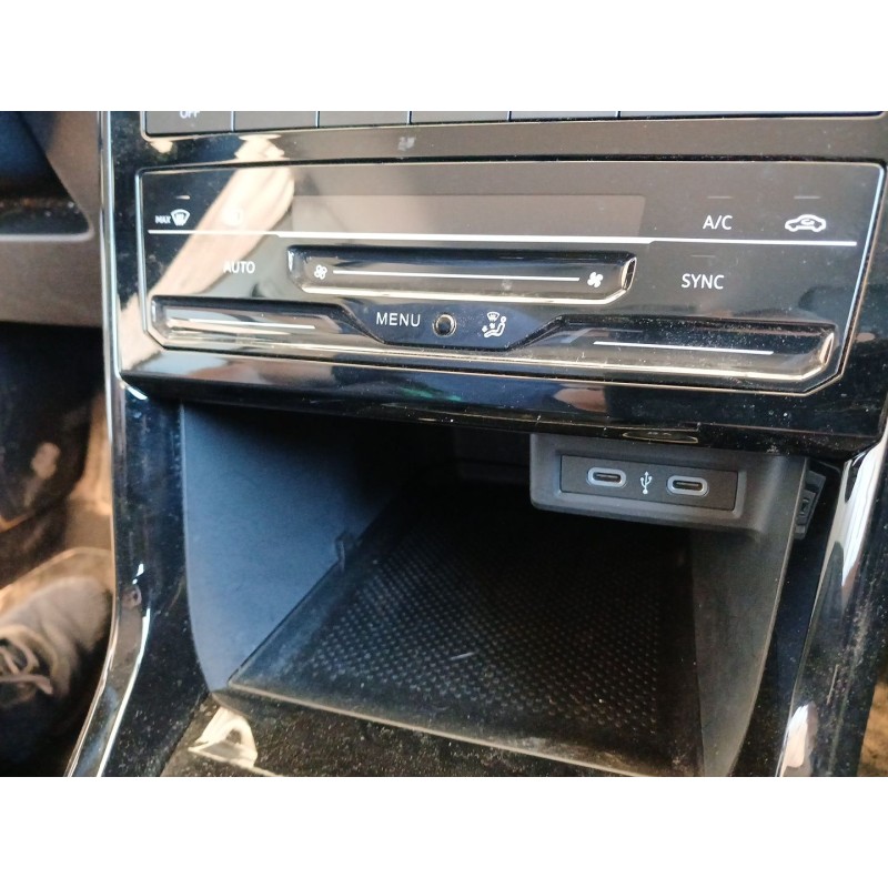 Recambio de mando climatizador para volkswagen t-cross (c11, d31) 1.0 tsi referencia OEM IAM - Negro 2