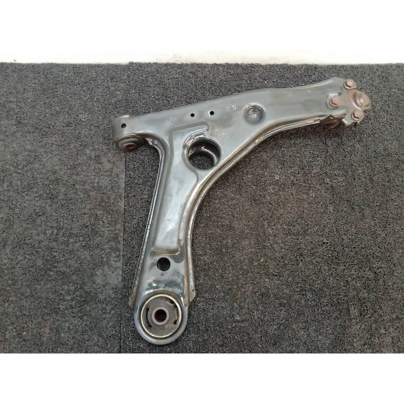 Recambio de brazo suspension inferior delantero izquierdo para volkswagen golf iii berlina (1h1) referencia OEM IAM  71645 2