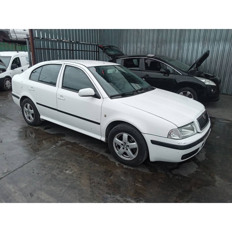 skoda octavia berlina (1u2) del año 2005