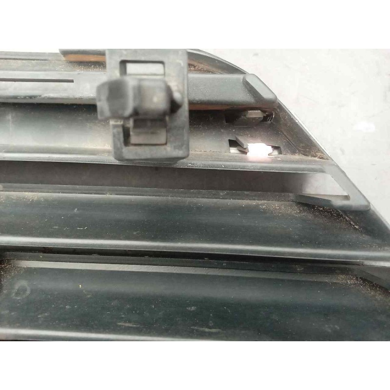 Recambio de rejilla delantera para nissan primera berlina (p12) acenta referencia OEM IAM 62330AU300 3