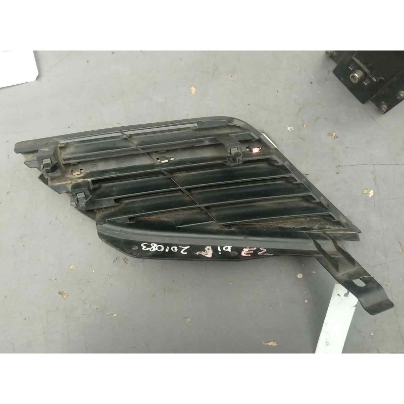 Recambio de rejilla delantera para nissan primera berlina (p12) acenta referencia OEM IAM 62330AU300 6