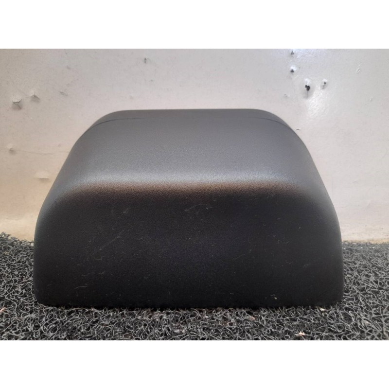 Recambio de luz central de freno para dacia duster ambiance 4x2 referencia OEM IAM 26590027RA 03434000A OLSA 2