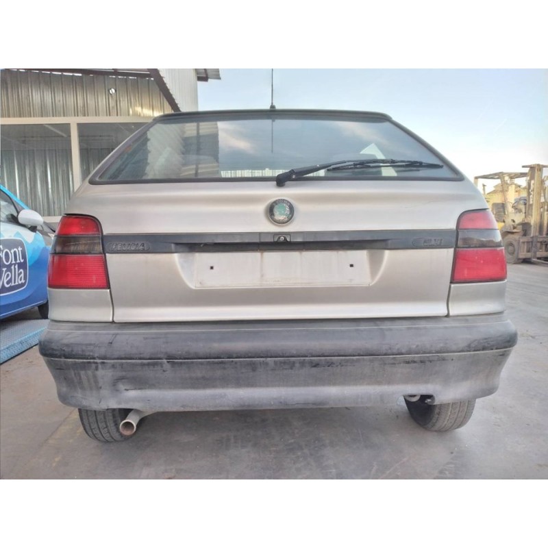 skoda felicia berlina ( 791) del año 1998