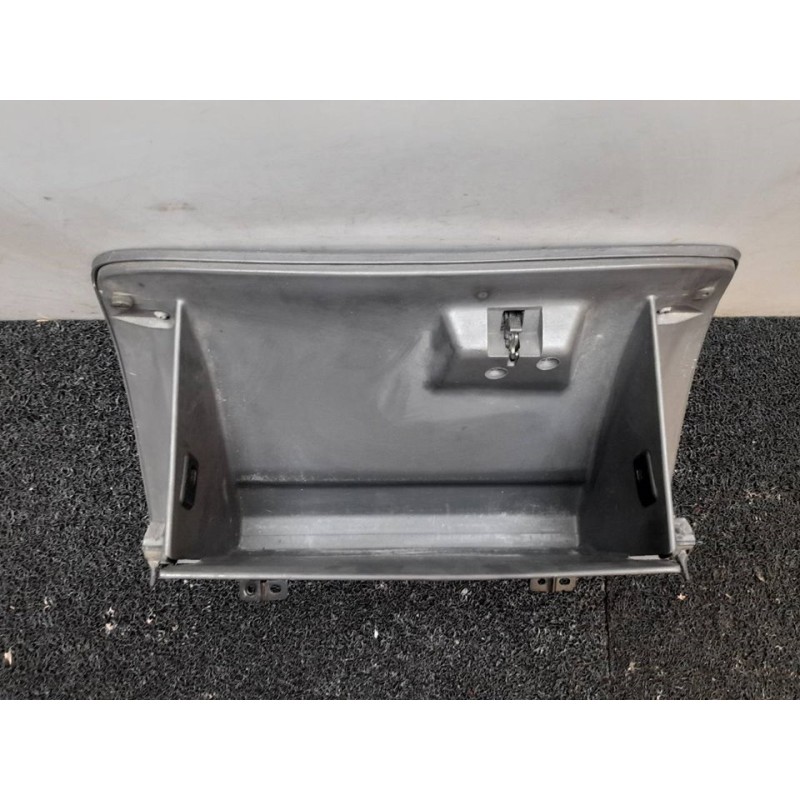 Recambio de guantera para kia shuma ii 1.6 ls berlina portón referencia OEM IAM - Verde 2