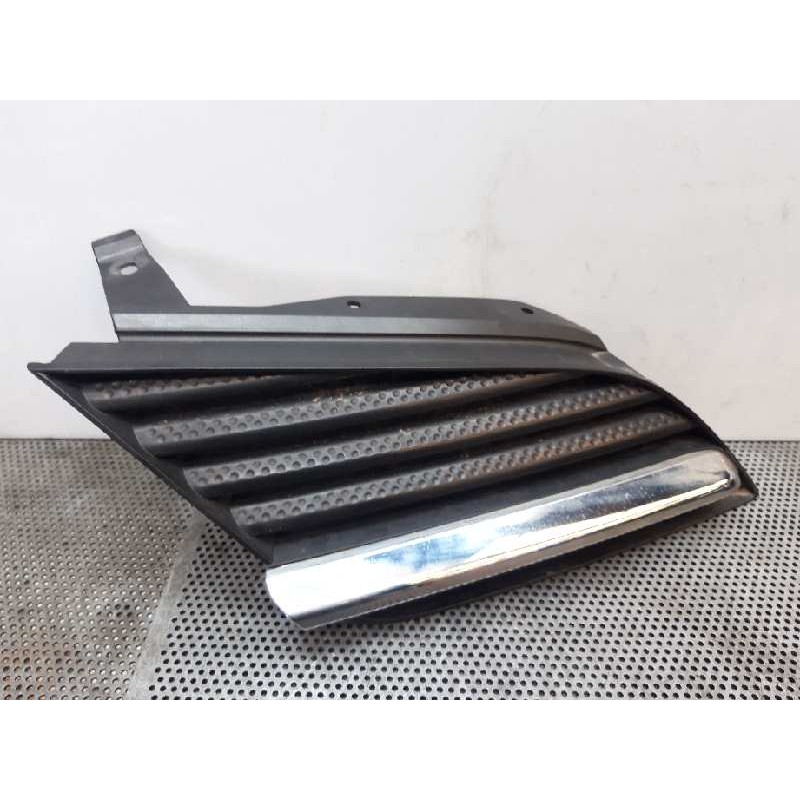 Recambio de rejilla delantera para nissan primera berlina (p12) acenta referencia OEM IAM   