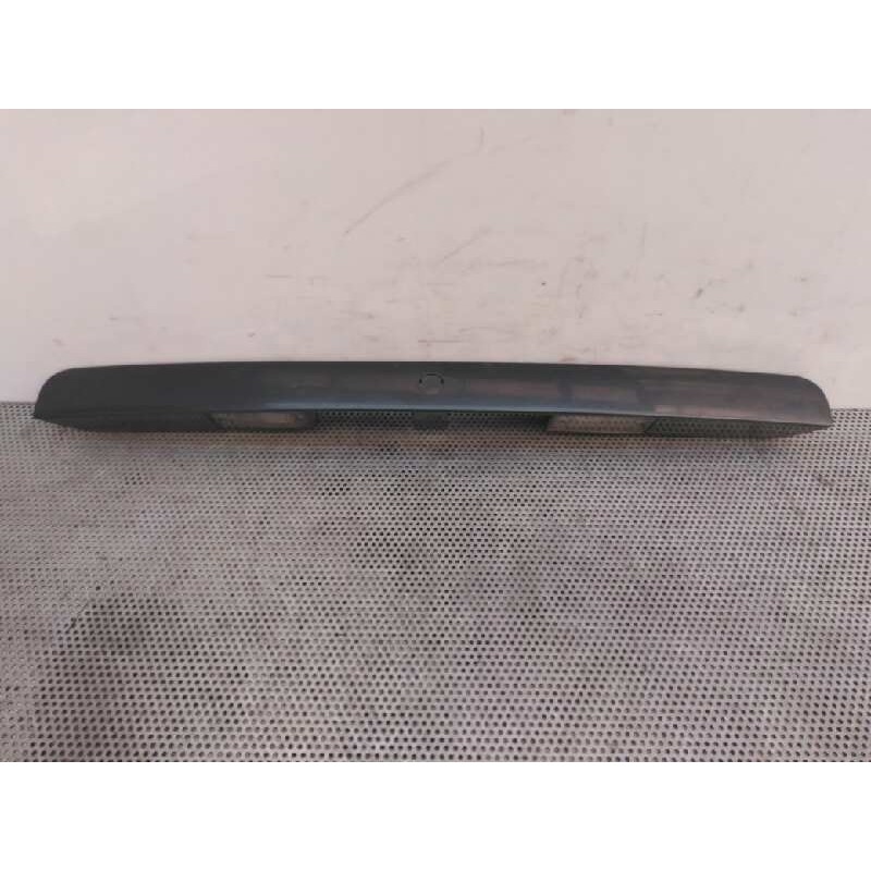Recambio de molduras traseras para audi a3 (8l) 1.9 tdi ambition referencia OEM IAM 8D9827576  