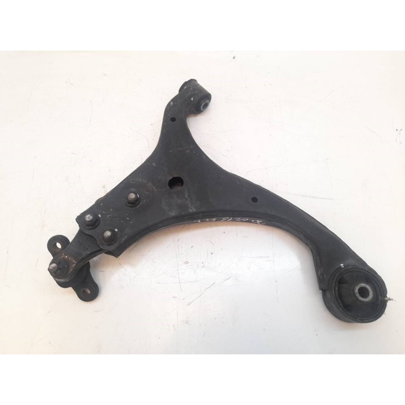 Recambio de brazo suspension inferior delantero derecho para kia cee´d drive referencia OEM IAM   