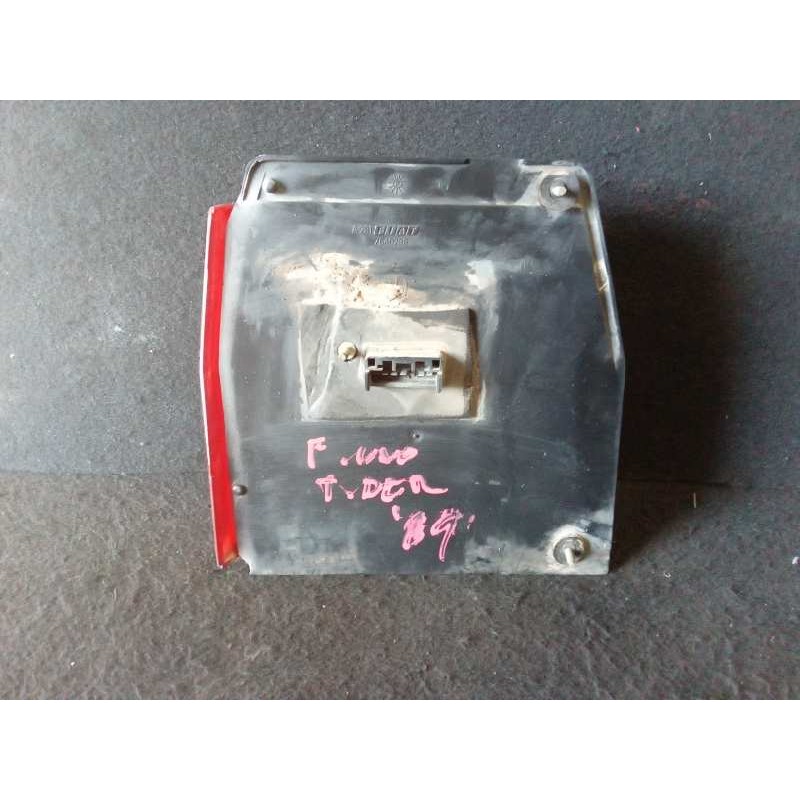 Recambio de piloto trasero derecho para fiat uno (146) 1.3 referencia OEM IAM  72053 2