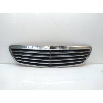 REJILLA DELANTERA A2208800383 
