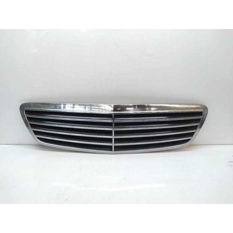 Recambio de rejilla delantera para mercedes-benz clase s (w220) berlina 320 cdi (220.026) referencia OEM IAM A2208800383  