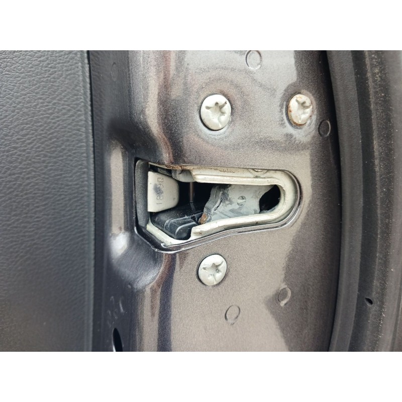 Recambio de cerradura puerta trasera derecha para jeep compass (mp, m6, mv, m7) 1.6 crd referencia OEM IAM   