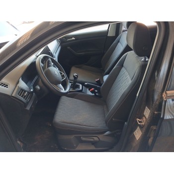 ASIENTO DELANTERO IZQUIERDO 
