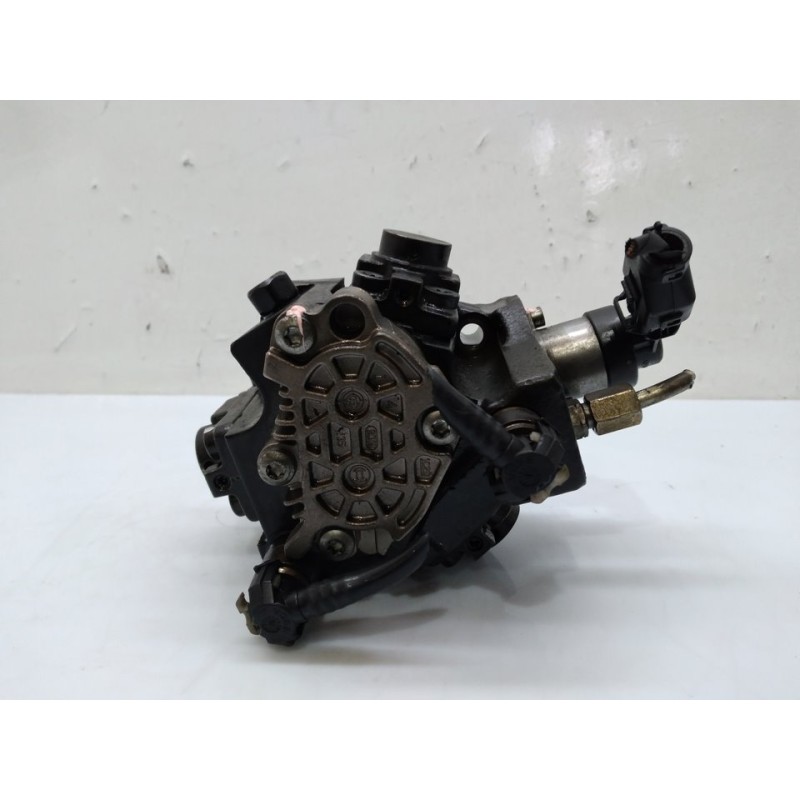 Recambio de bomba inyeccion para hyundai matrix (fc) 1.5 crdi 16v gls referencia OEM IAM 0445010124 331002A410 BOSCH 3
