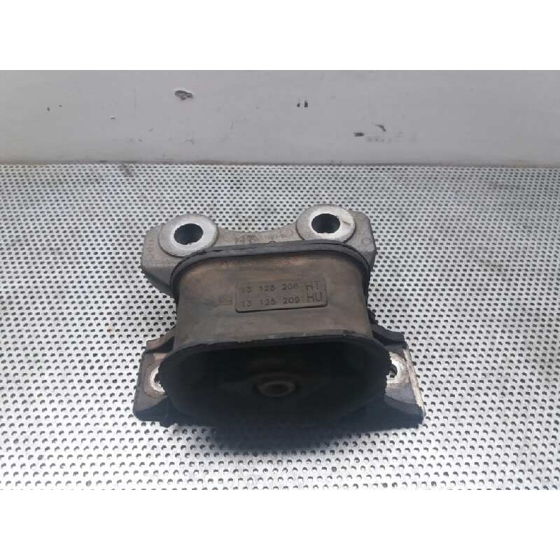 Recambio de soporte motor derecho para opel corsa c club referencia OEM IAM 13125208HT  