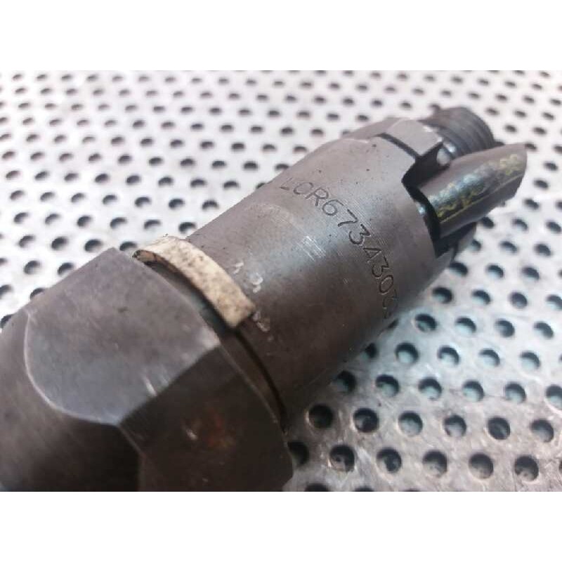 Recambio de inyector para citroën xsara berlina 1.9 turbodiesel referencia OEM IAM LCR6734303G  LUCAS 2