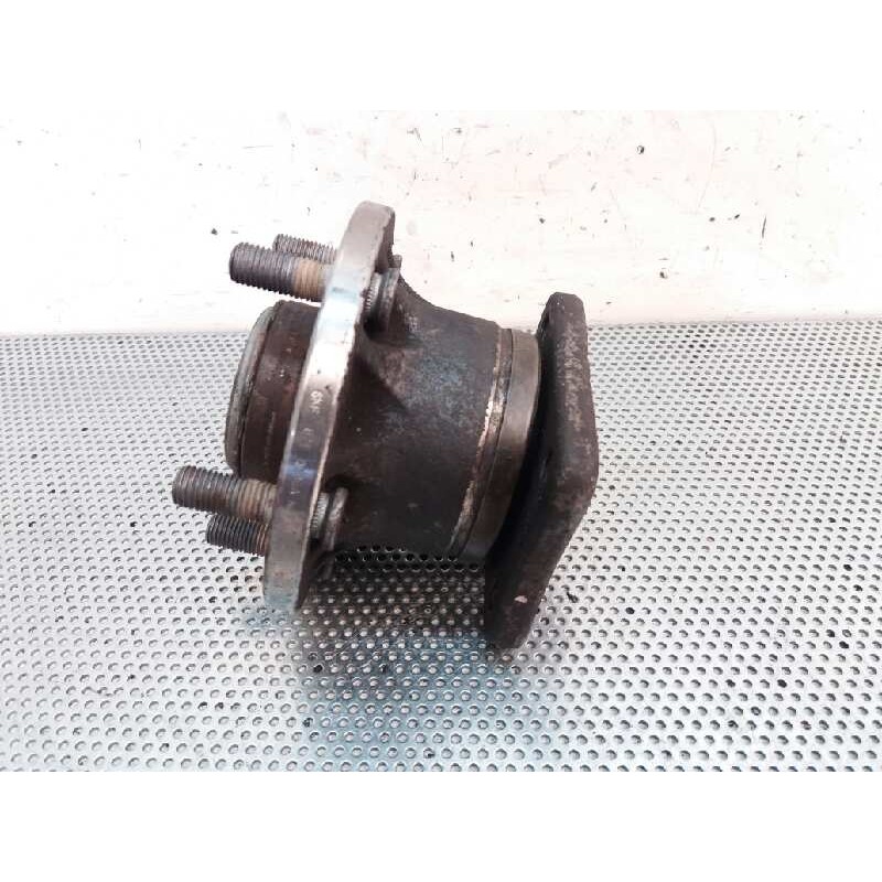 Recambio de buje trasero para ford transit connect (tc7) 1.8 tdci cat referencia OEM IAM - Blanco 2