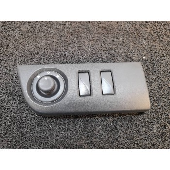 MANDO RETROVISOR 255704649R 