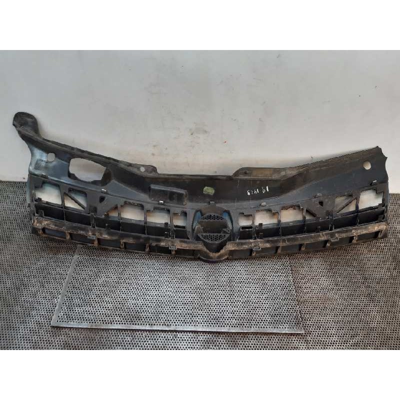 Recambio de rejilla delantera para opel astra h berlina cosmo referencia OEM IAM - Azul 3