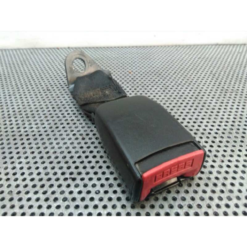 Recambio de enganche cinturon trasero central para citroën xantia berlina 1.9 td x referencia OEM IAM   