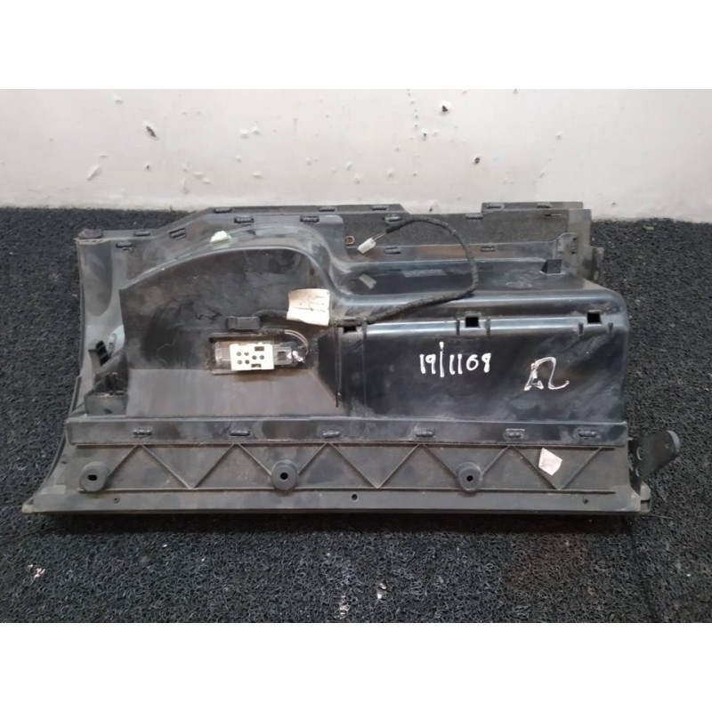 Recambio de guantera para audi tt (8n3/8n9) 1.8 t roadster (132kw) referencia OEM IAM 2