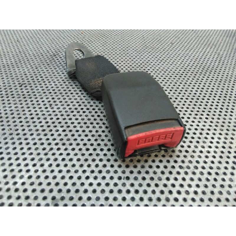 Recambio de enganche cinturon trasero izquierdo para citroën xantia berlina 1.9 td x referencia OEM IAM   