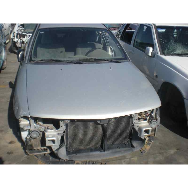 mitsubishi carisma berlina 4 (da0) del año 1997