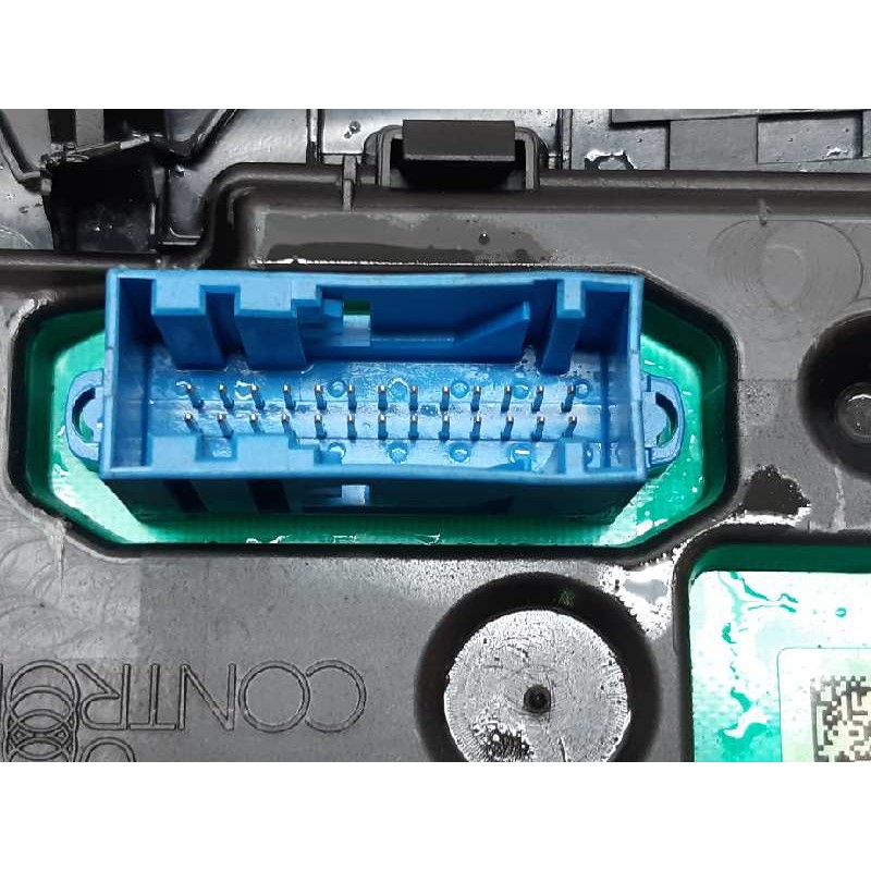 Recambio de pantalla multifuncion para citroën c4 coupe vtr referencia OEM IAM P96631954ZD - Negro 2
