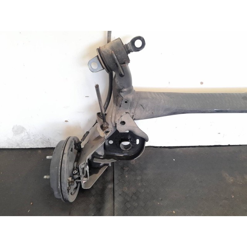 Recambio de puente trasero para chevrolet aveo sedán ls referencia OEM IAM - Negro 4