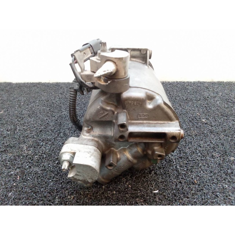 Recambio de compresor aire acondicionado para ford b-max titanium referencia OEM IAM C1B119D629AD  FOMOCO - Blanco 2