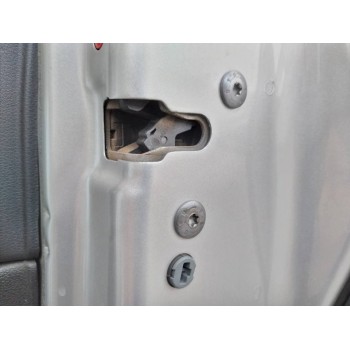 CERRADURA PUERTA TRASERA DERECHA 
