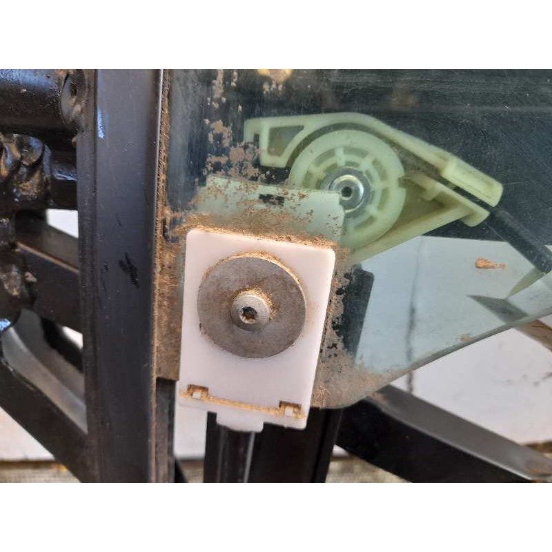 Recambio de elevalunas delantero izquierdo para audi a3 (8l) 1.8 ambition referencia OEM IAM - Gris 4