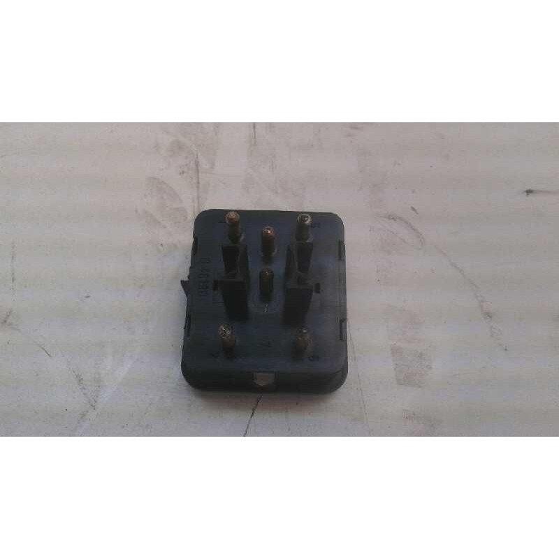 Recambio de mando elevalunas delantero izquierdo para ford orion gl referencia OEM IAM - Rojo 2