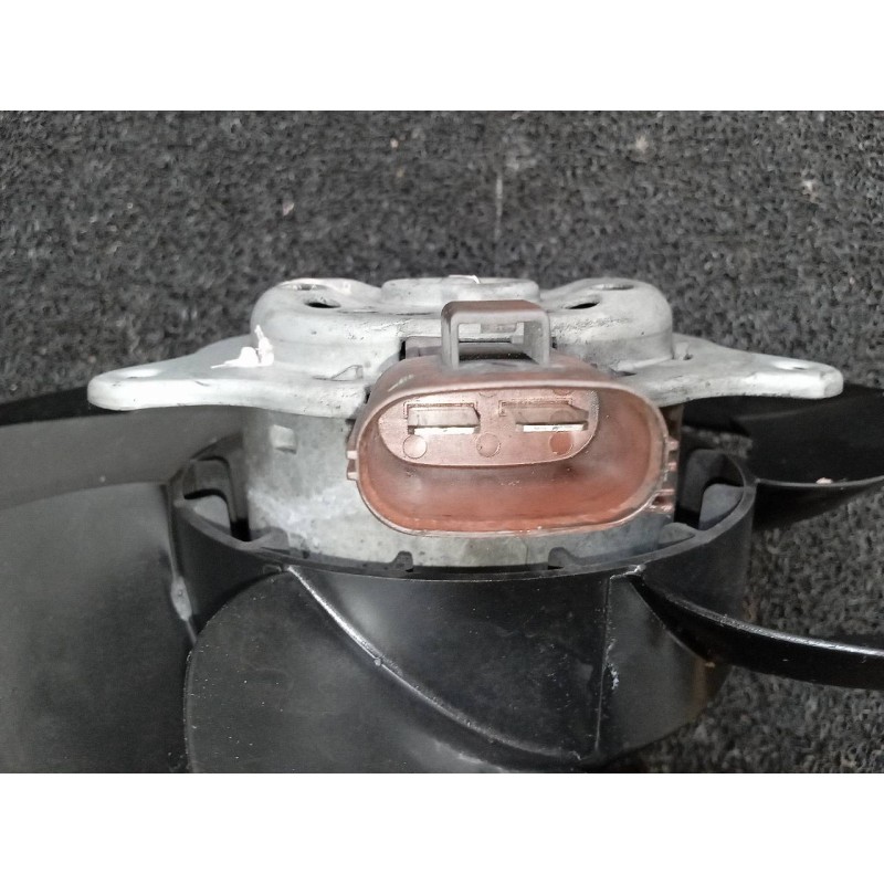 Recambio de electroventilador para ford b-max titanium referencia OEM IAM M134100  NIDEC - Blanco 3
