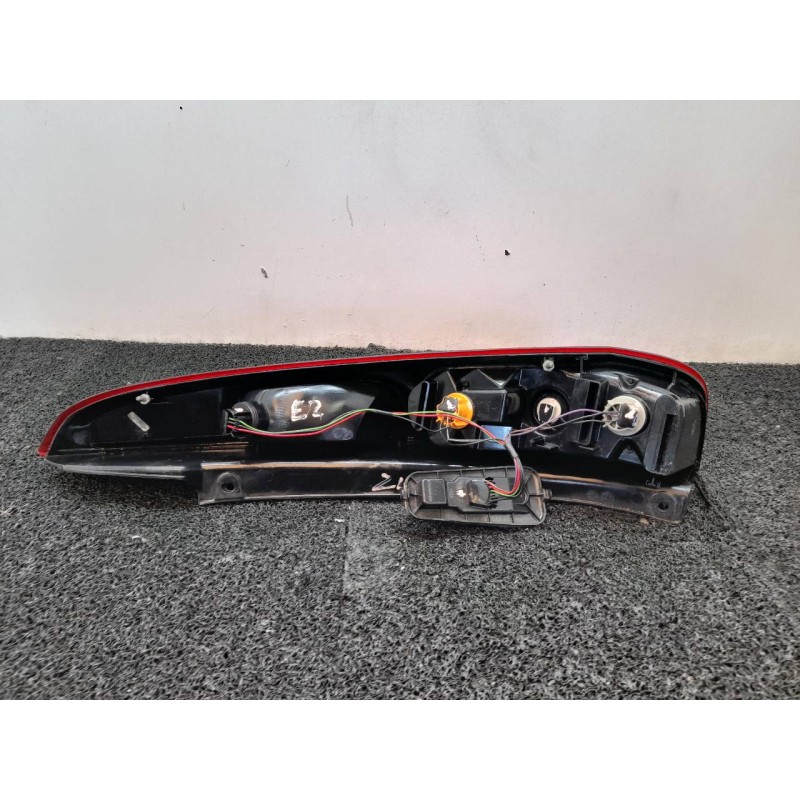 Recambio de piloto trasero izquierdo para ford fiesta (cbk) futura referencia OEM IAM - Azul 2