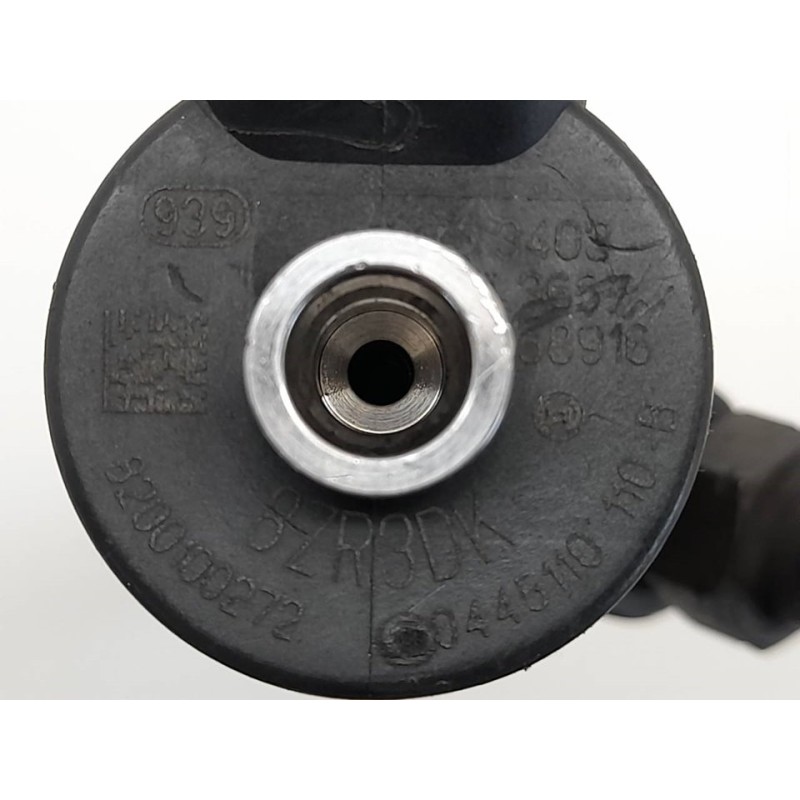 Recambio de inyector para renault scenic ii confort dynamique referencia OEM IAM 0445110110B 8200100272 BOSCH 3