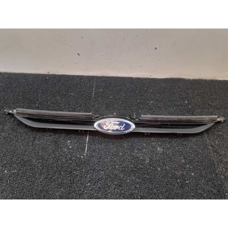 Recambio de rejilla delantera para ford b-max titanium referencia OEM IAM AV1117K945BAW  